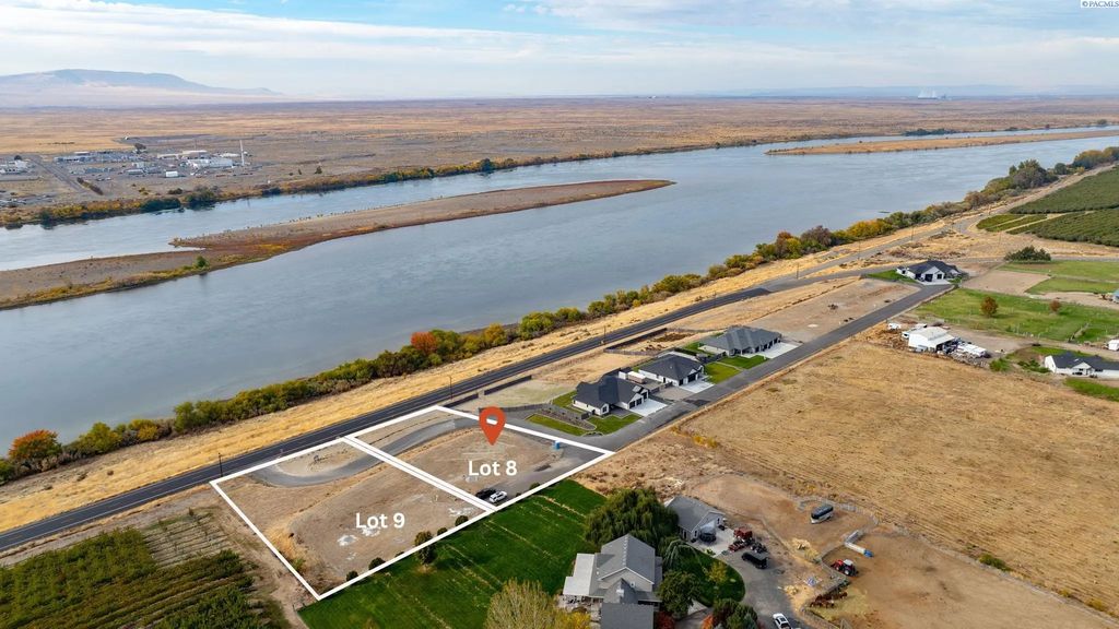 29 Columbia Bluff Ln Lot 8, Pasco