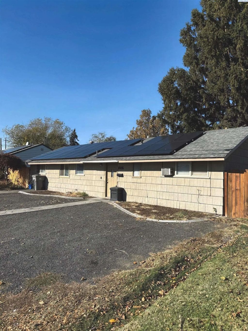 1326 W 4th Ave, Kennewick