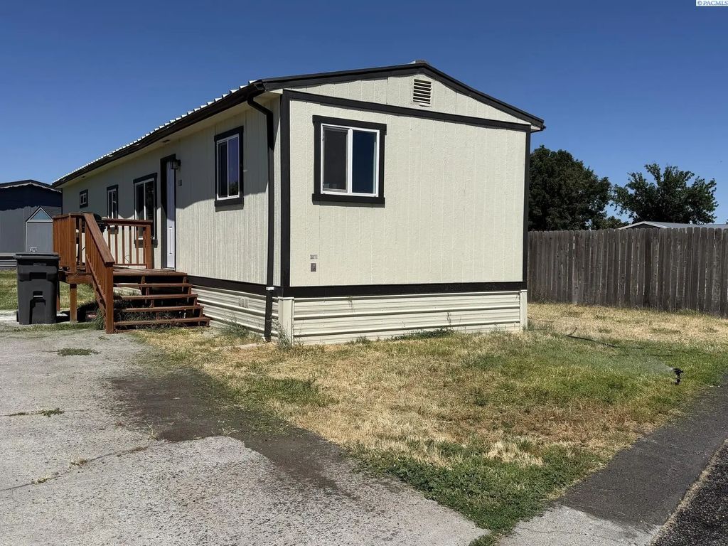 3324 W 19th Ave 111, Kennewick