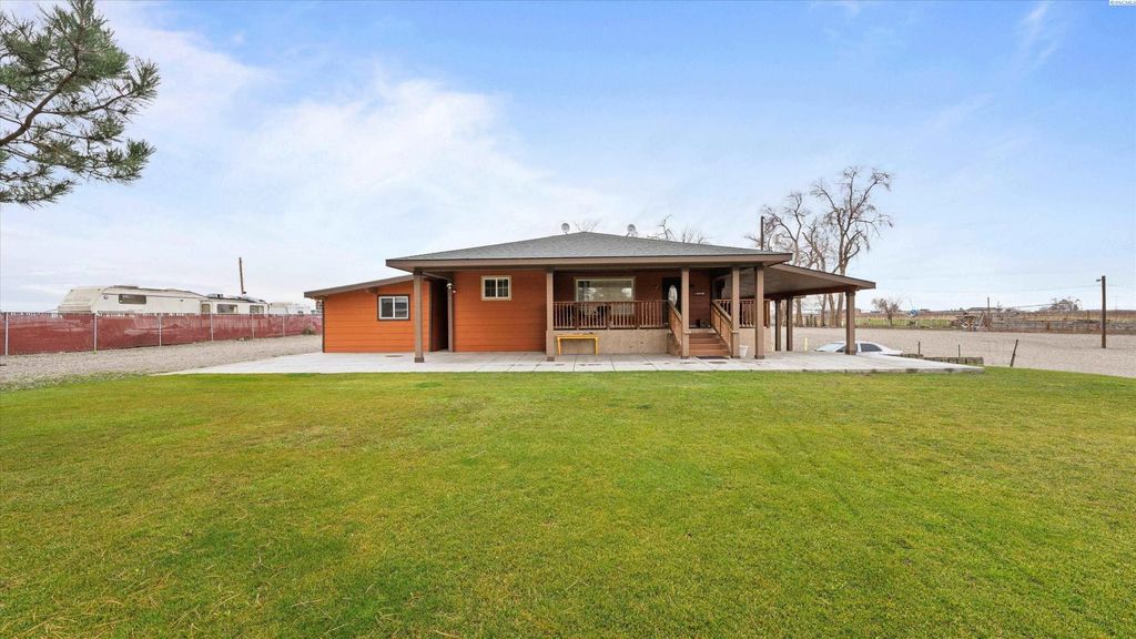 9121 Taylor Flats Road, Pasco
