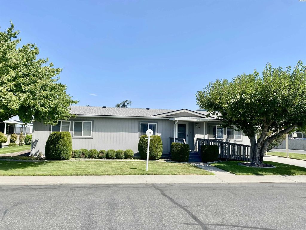 312 S Columbia Center Blvd Unit 74 74, Kennewick