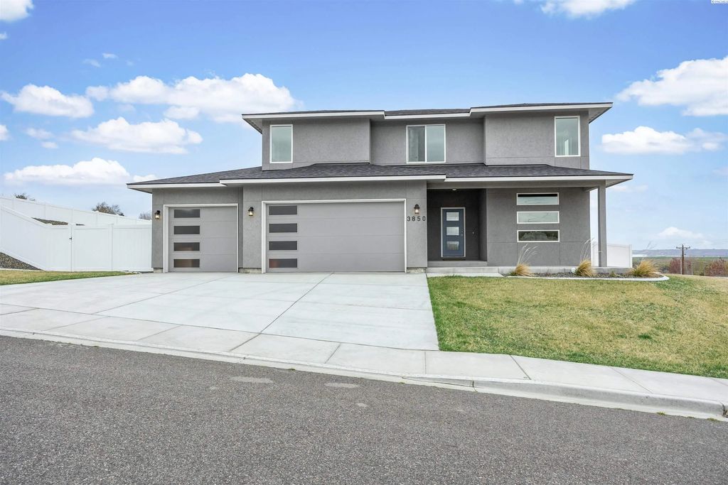 3850 Orchard Street, West Richland