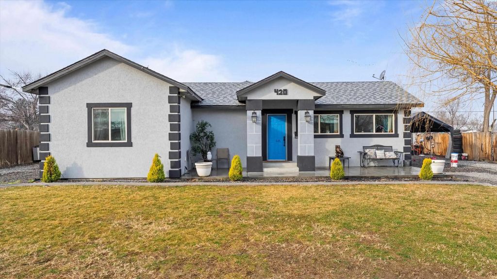 420 S Edison Pl, Kennewick