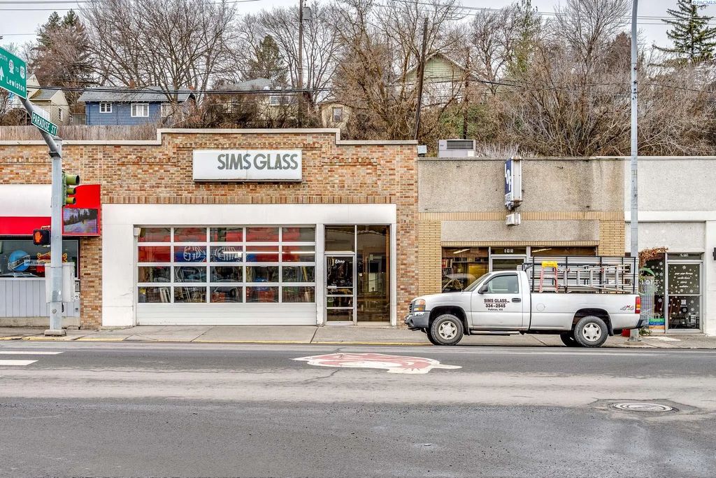 195 S Grand Ave, Pullman