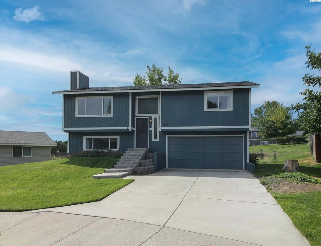 4611 Mallard Court, West Richland