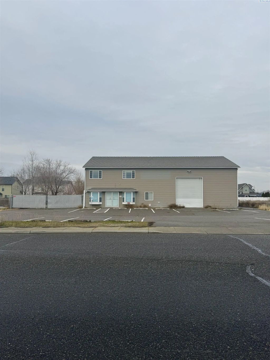 1310 Road 36, Pasco