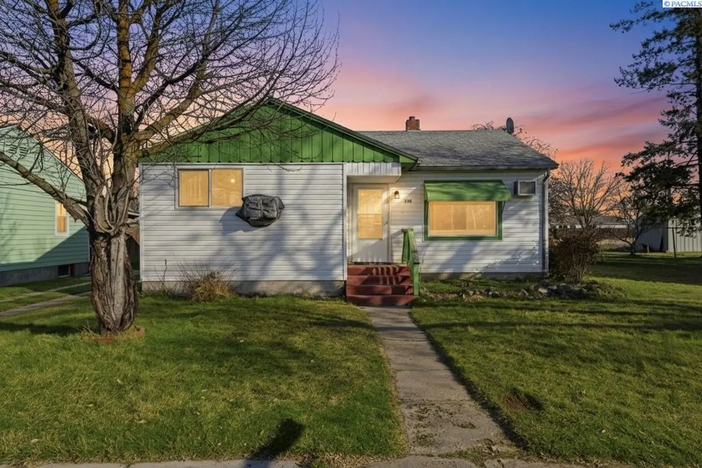246 S Burke, Connell