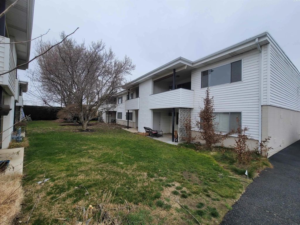 1305 Goethals Drive H, Richland