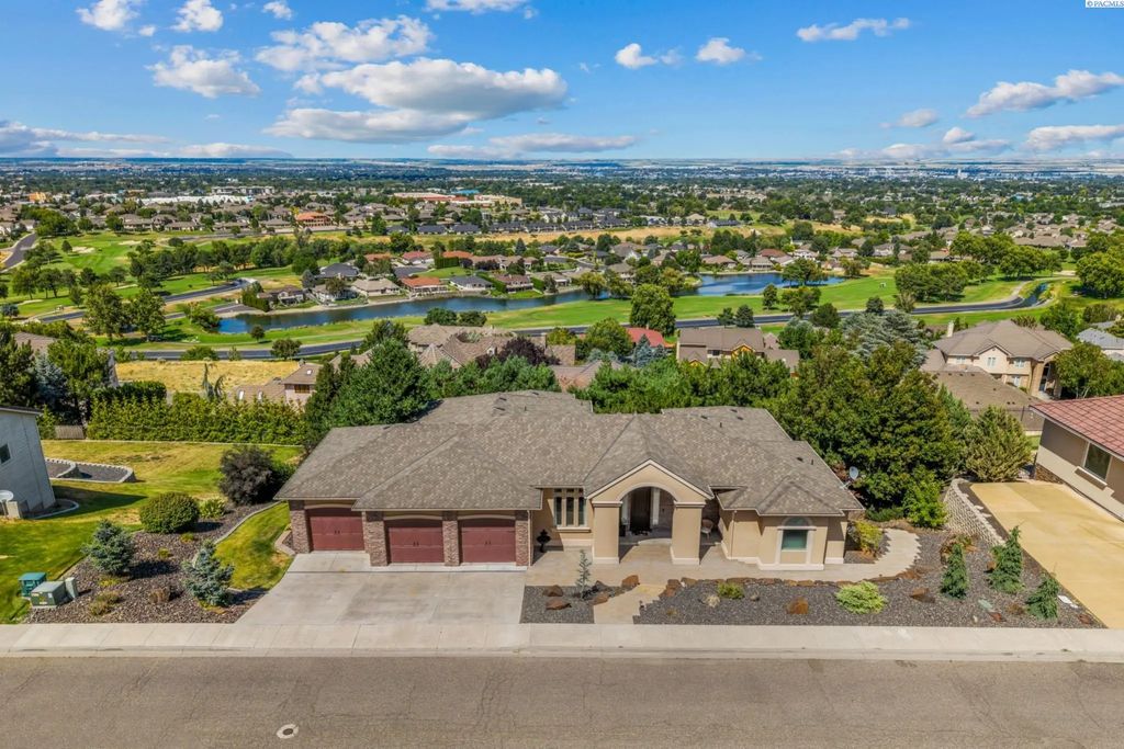 4002 W 43rd Avenue, Kennewick