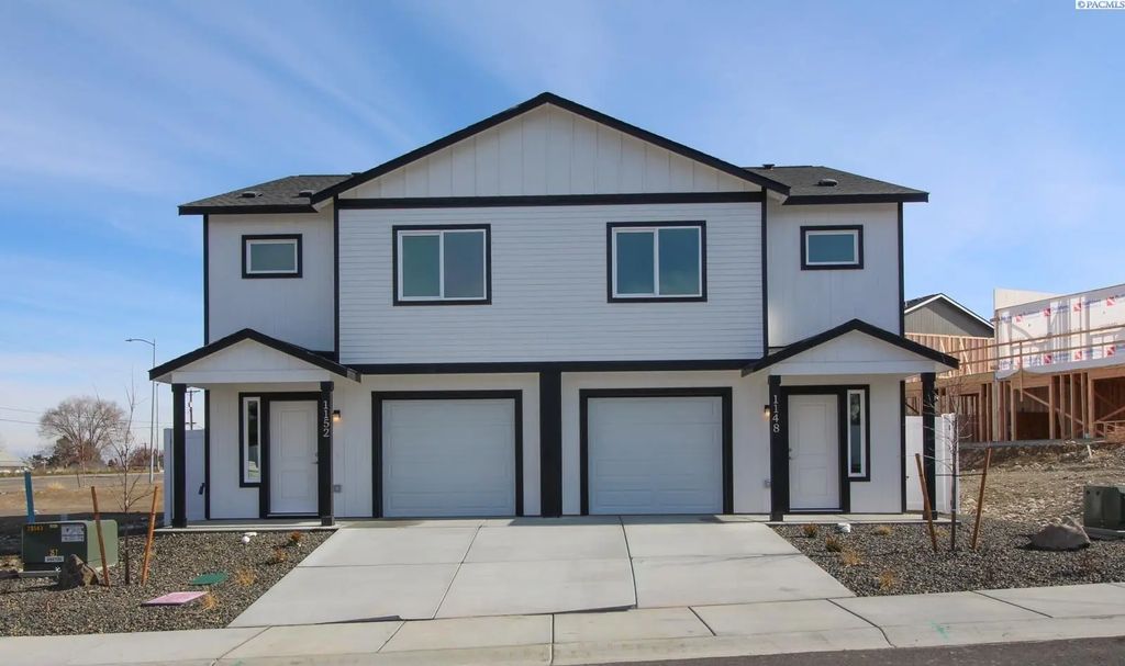 1152 N Yost Street, Kennewick