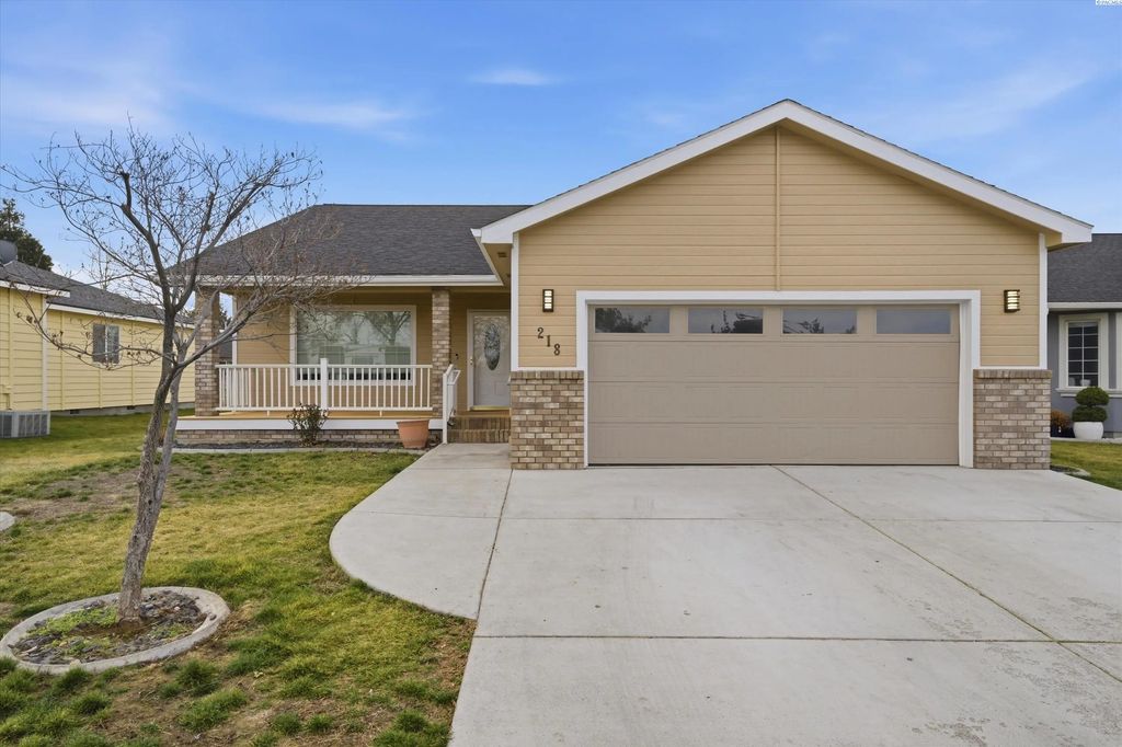 218 Sun Willows Blvd, Pasco