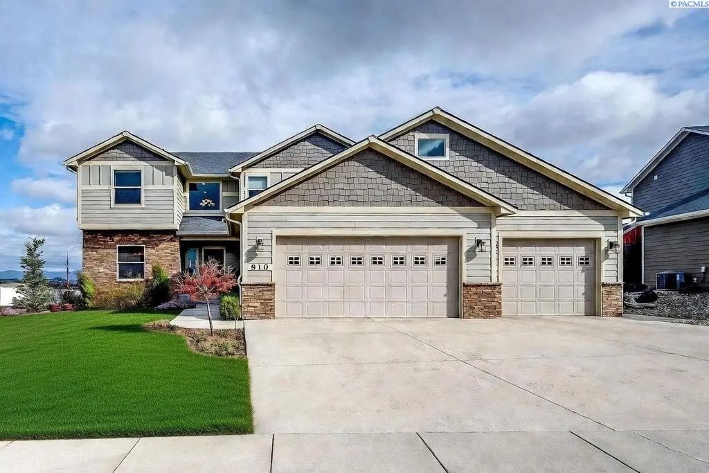 810 Sw Windy Point Court, Pullman