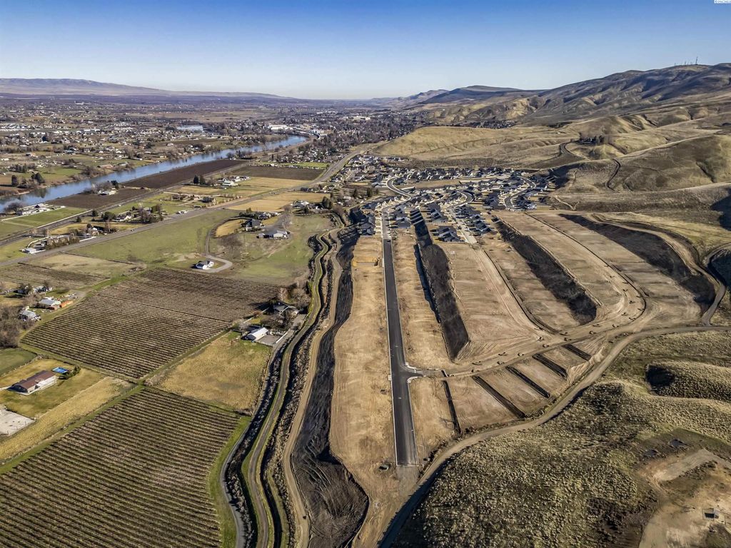 1625 Sw Kelandren Drive Lot 1, Prosser