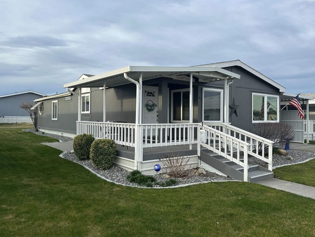 312 S Columbia Center Blvd 47, Kennewick