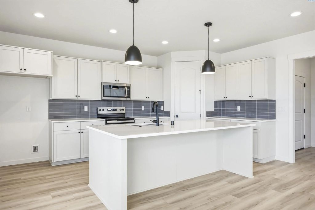 215 Packer St, Prosser