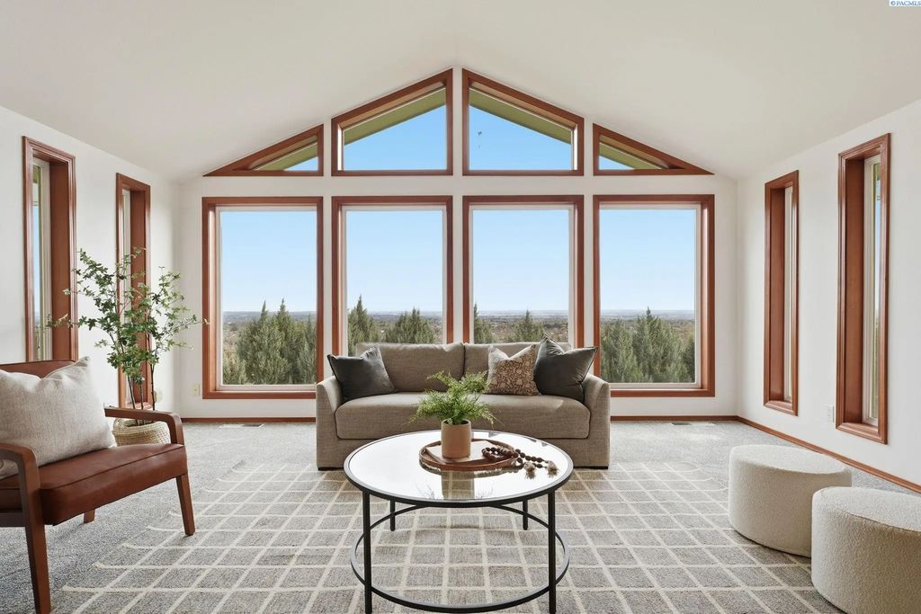 2623 S Kellogg St., Kennewick
