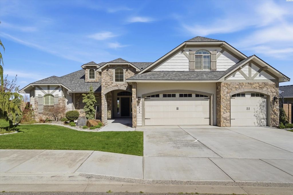 1898 W 52nd Ave, Kennewick