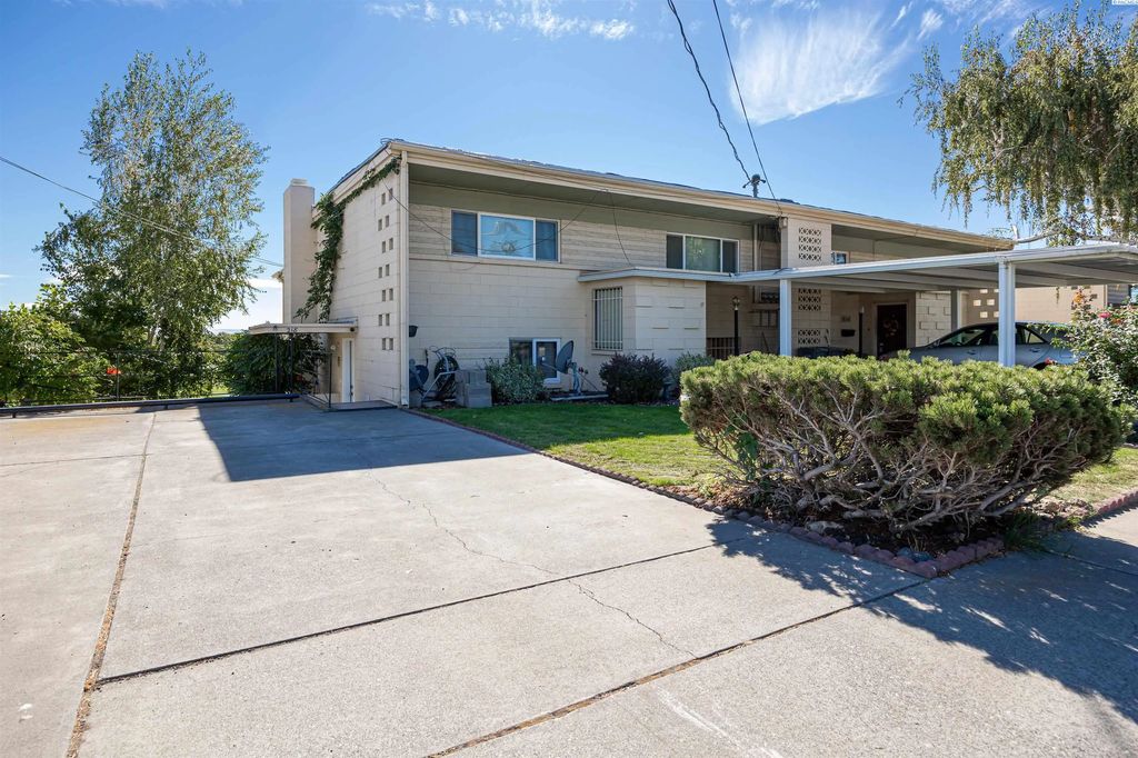 218 N Underwood St, Kennewick
