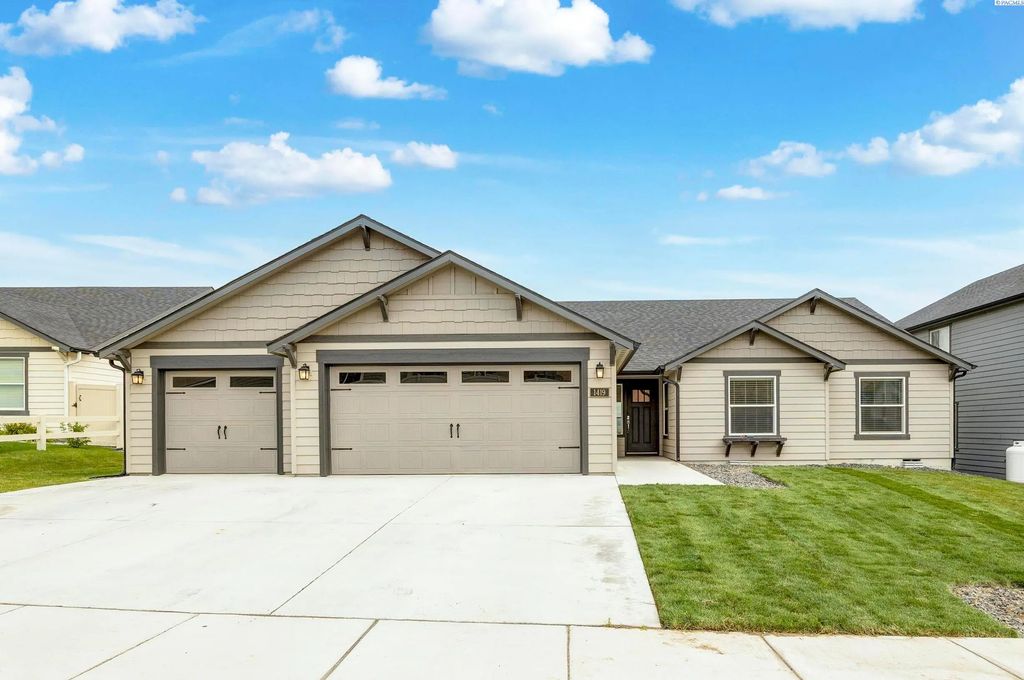 1419 Sw Kelandren Drive, Prosser