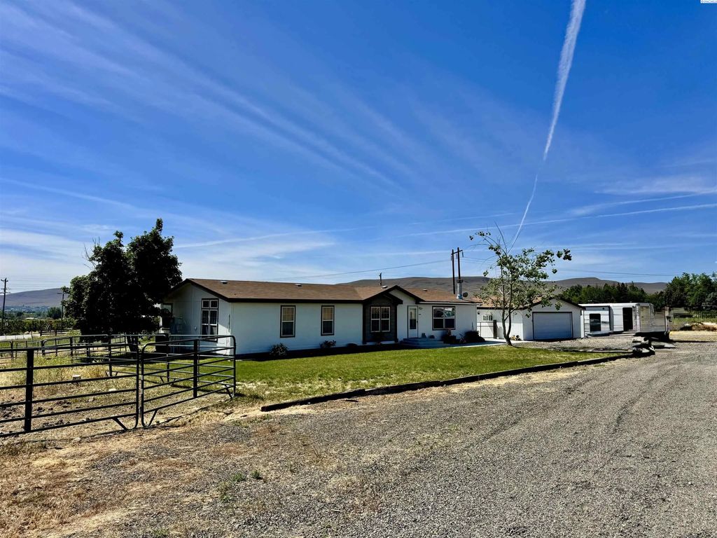 61610 N Whan Rd, Benton City