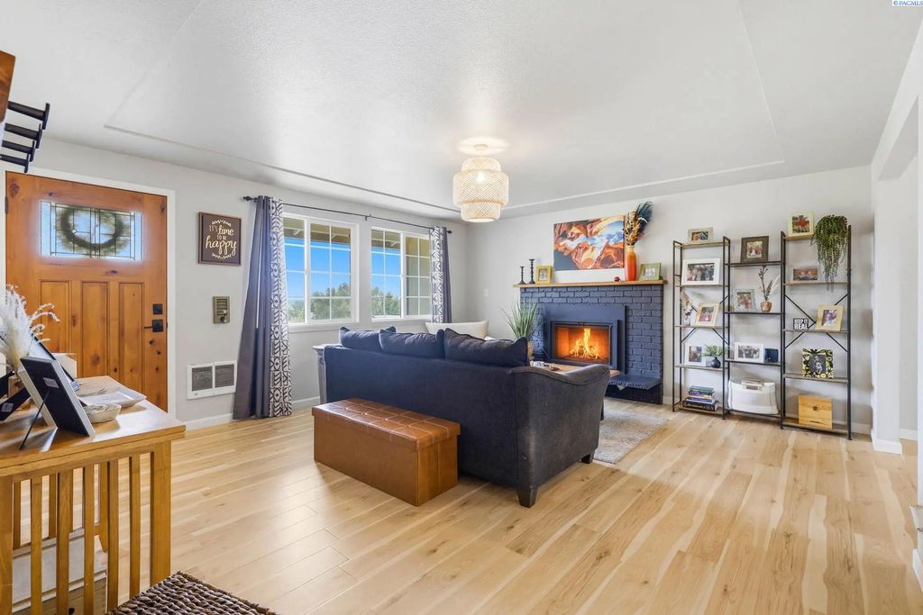706 Buena Vista Ave, Sunnyside