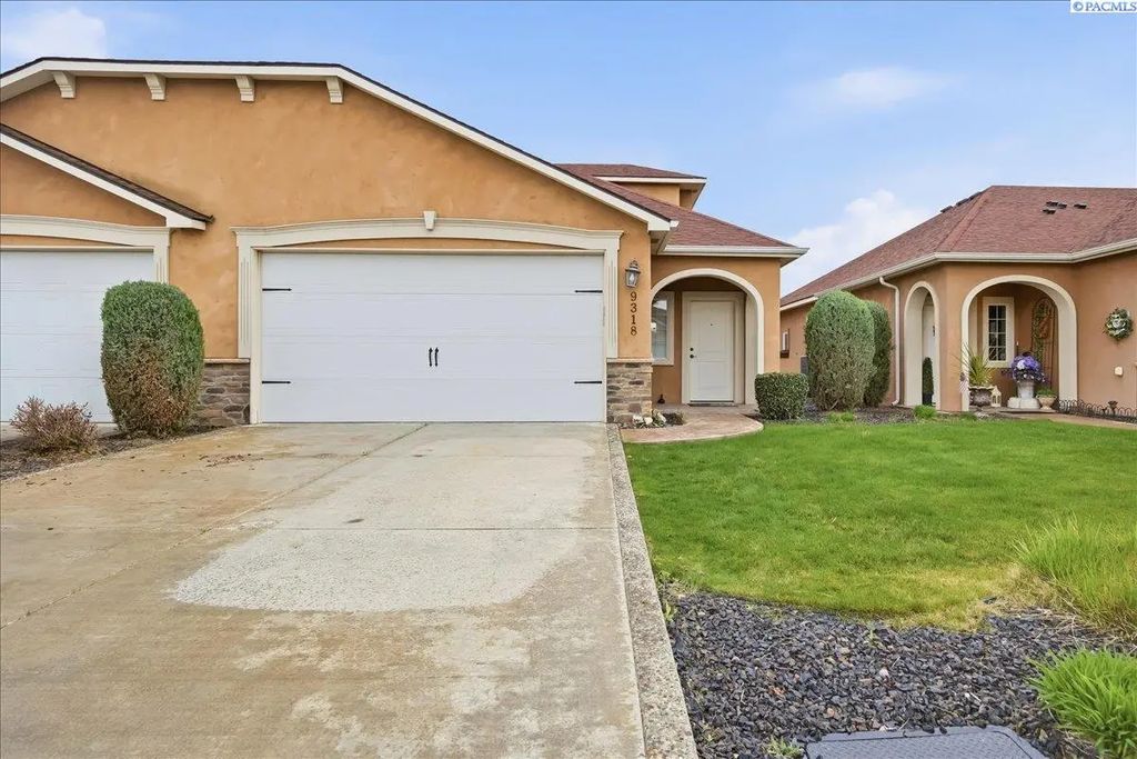 9318 Majestia Lane, Pasco
