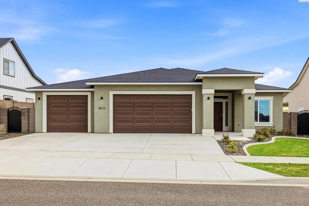 4613 Village View St, Richland