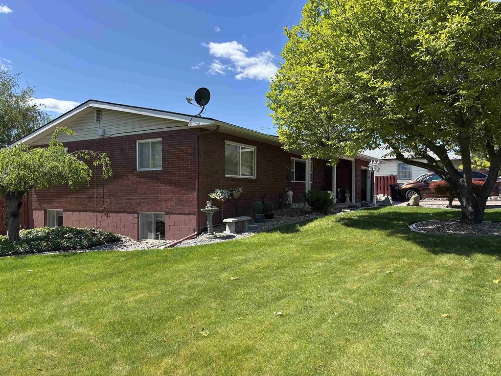 1106 King St, Grandview