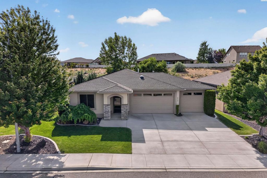 2313 Copperhill Street, Richland