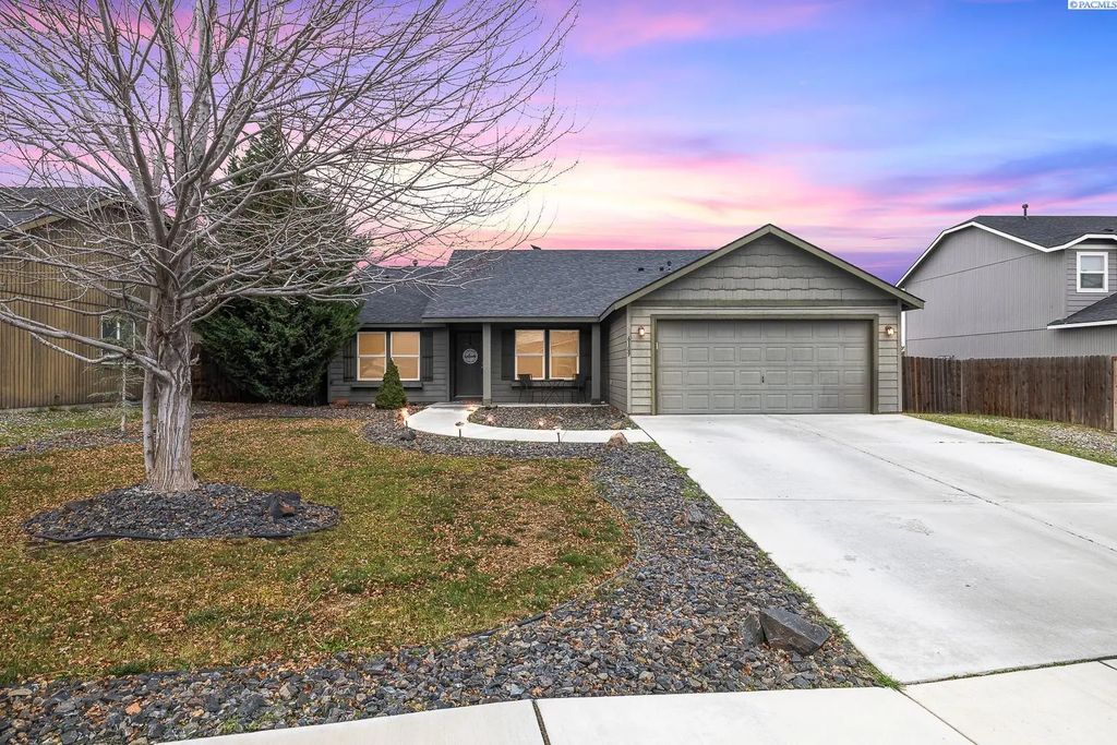 6109 Beacon Rock Ln., Pasco