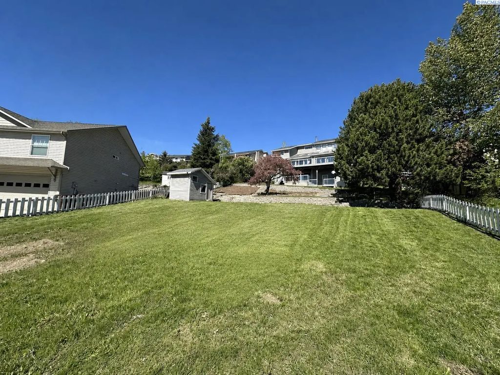 Tbd Sw Crithfield Ct, Pullman