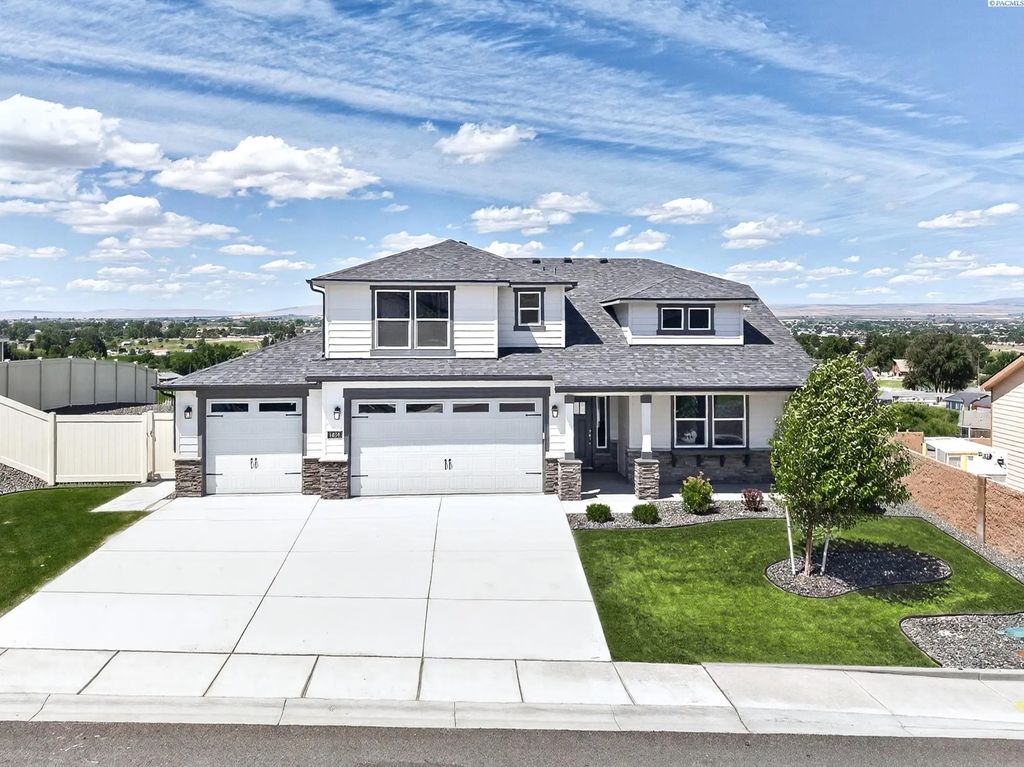 1409 Sw Kelandren Dr, Prosser