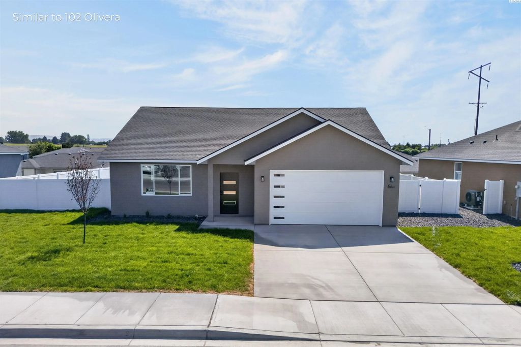 202 Olivera Street, Grandview