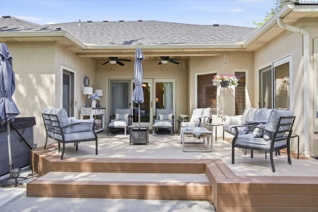 4401 W 19th Ave., Kennewick