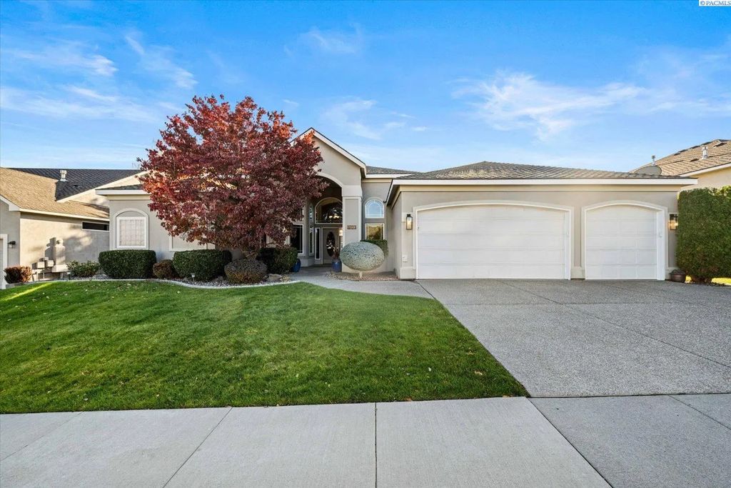3703 S Keller St, Kennewick
