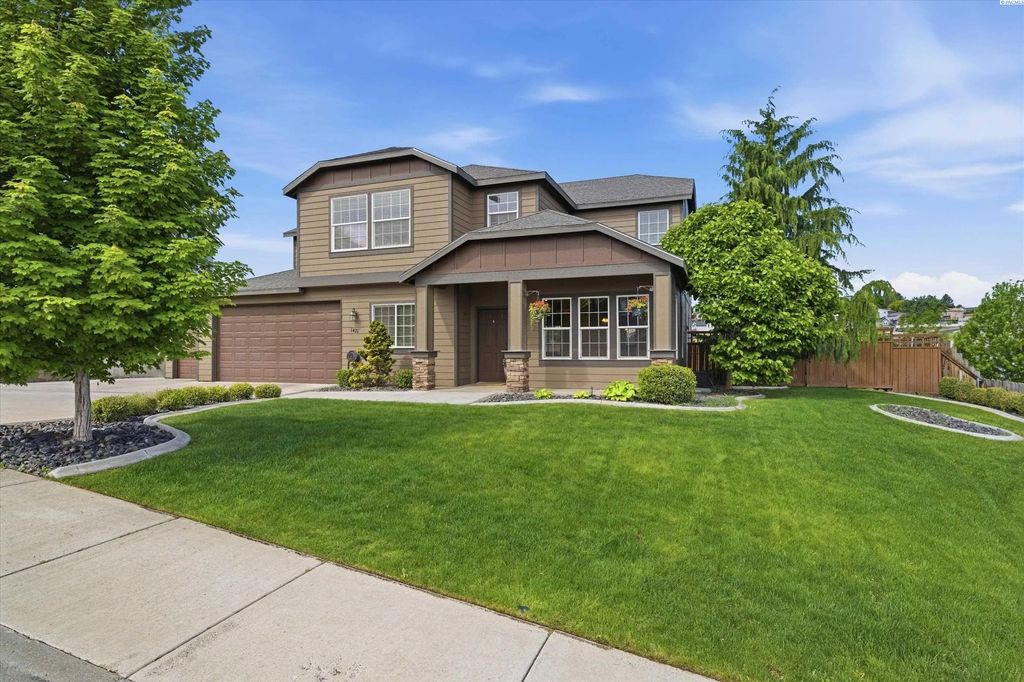 1421 Mazzard Ave., West Richland