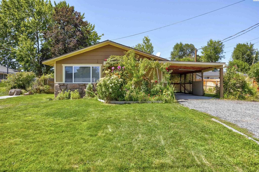 491 S 41st Ave, West Richland