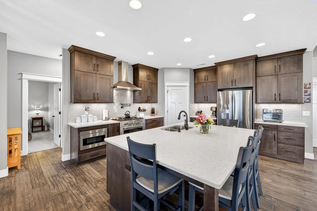 3006 N Bermuda Rd, Kennewick