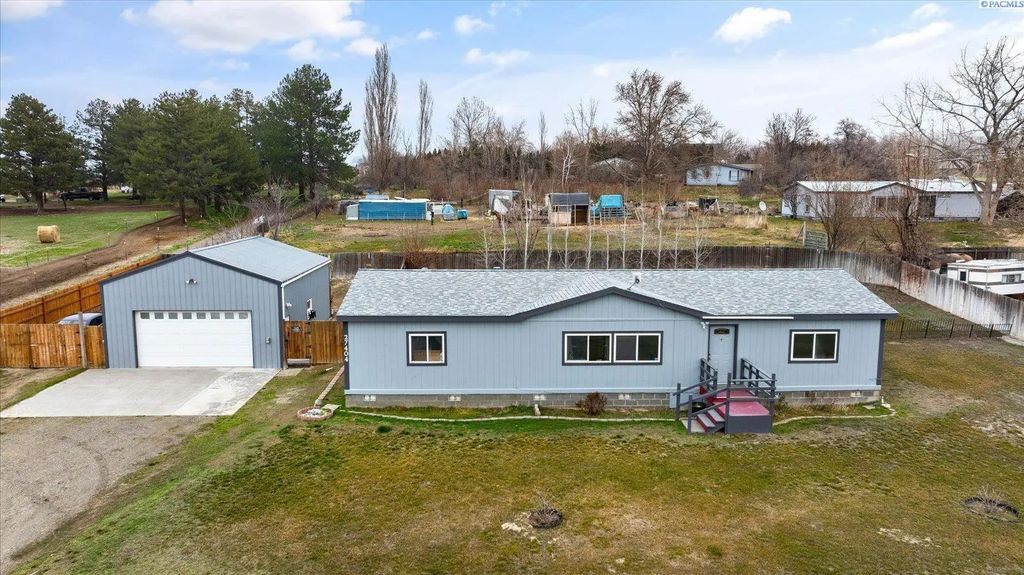 27404 E Ambassador Pr Ne, Benton City