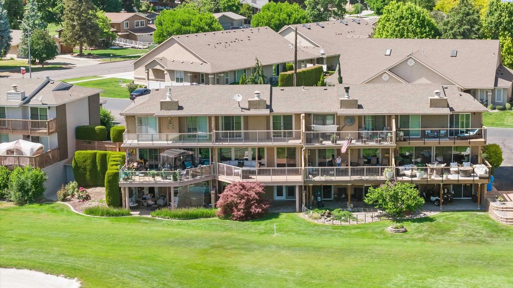 345 Greenbrook Pl., Richland