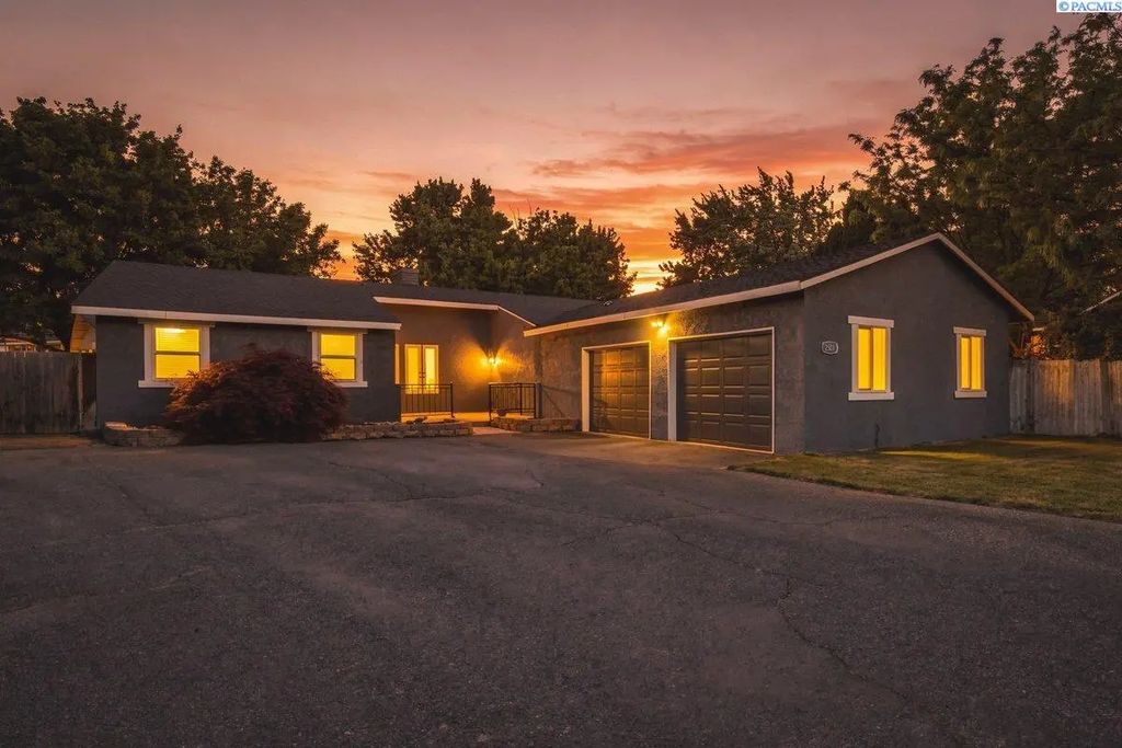 2508 S Edison Pl, Kennewick