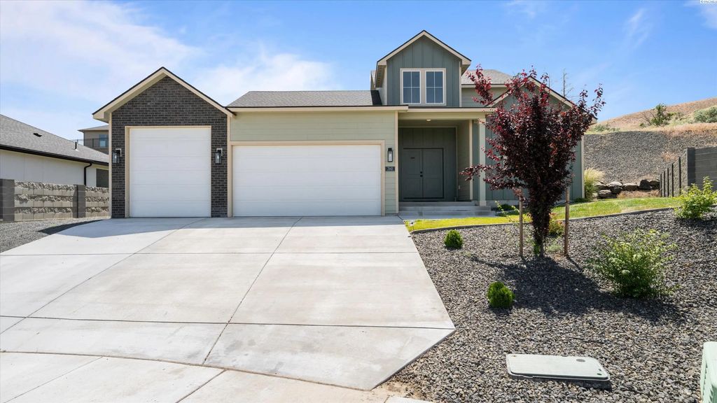 760 Mara Loop, Richland