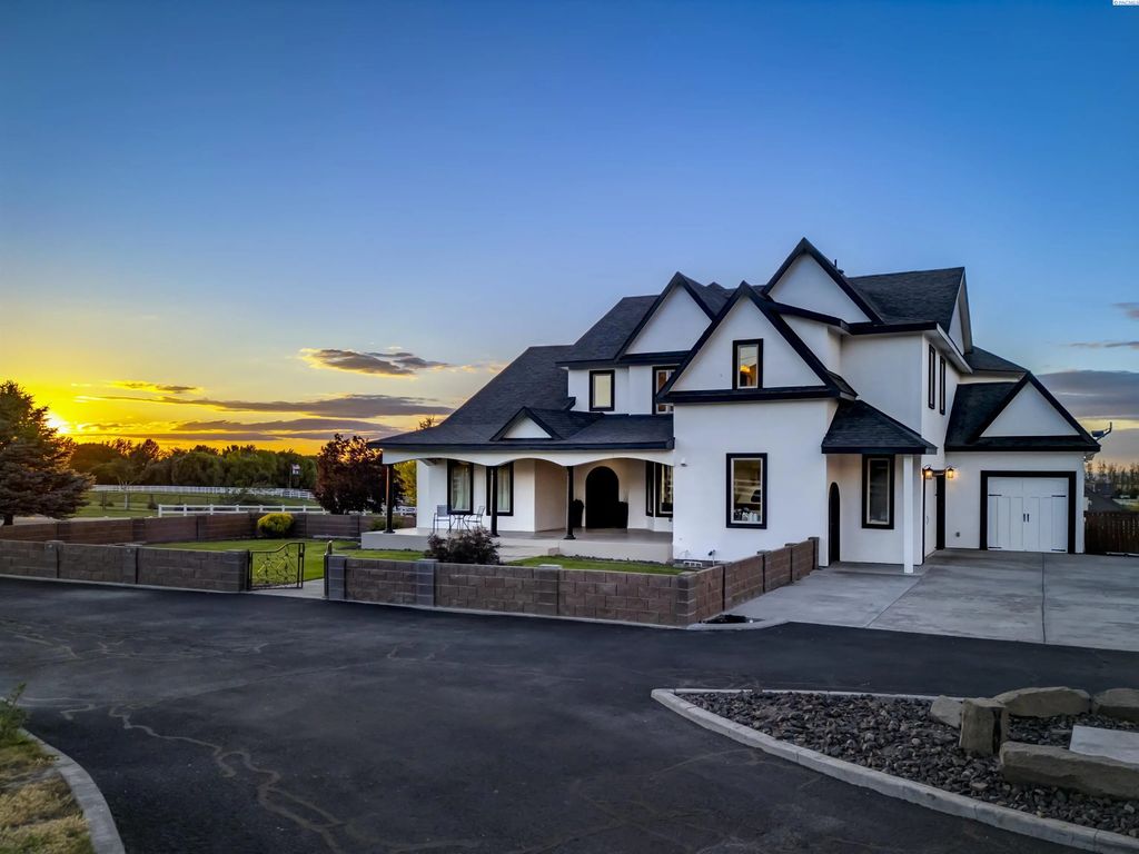 37503 S Hawks Tree Pr Se, Kennewick