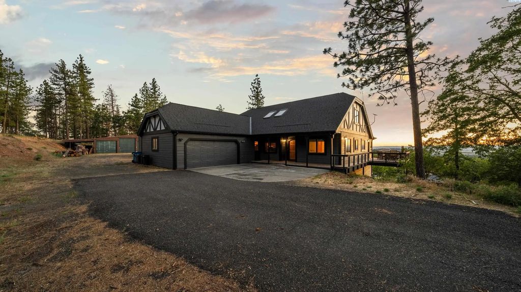 90 Adams Loop Rd, Goldendale