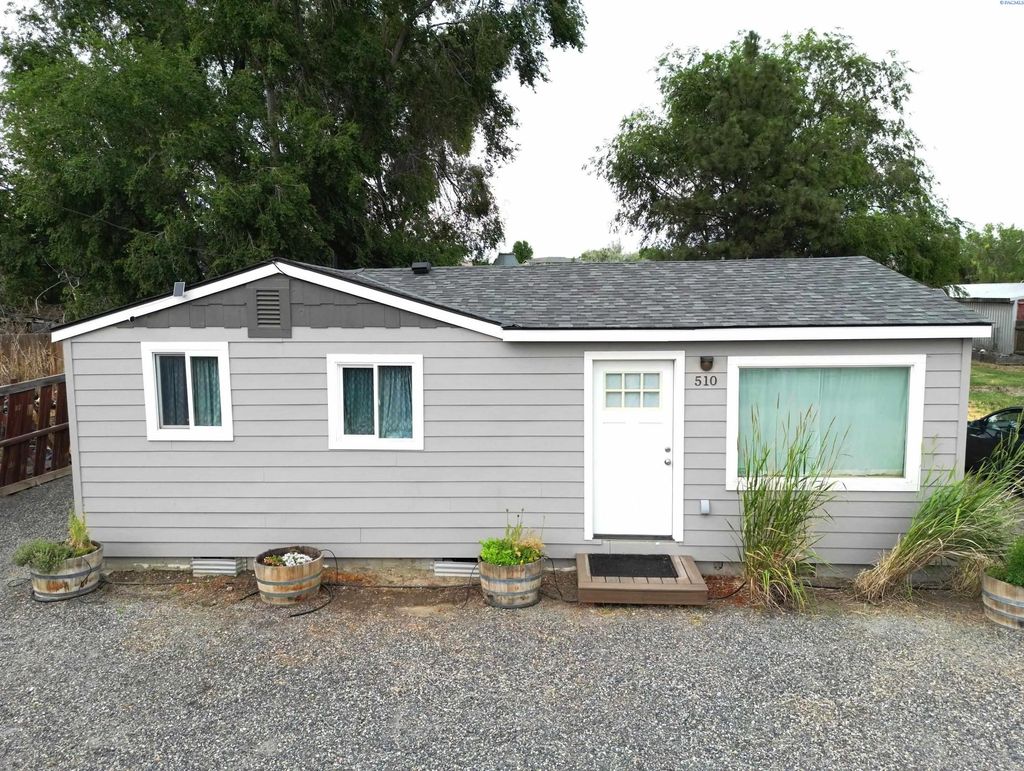 510 Carol Ave, Benton City