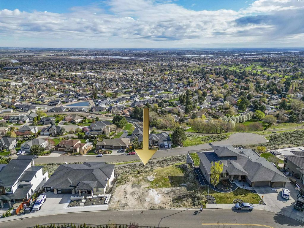 2420 Morency Drive, Richland