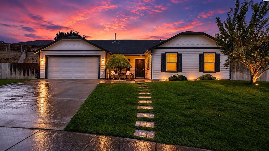 5002 Blue Sage Ln, Pasco