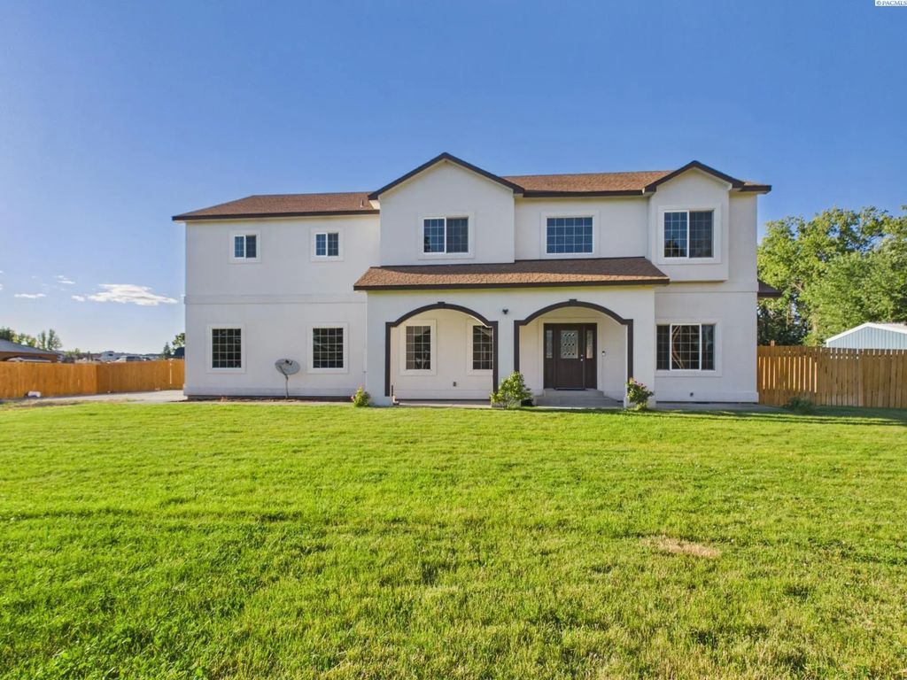 4607 W Livingston Rd, Pasco