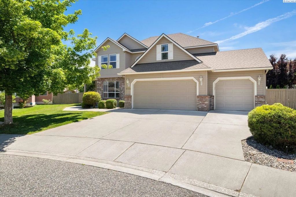 5723 W 12th Ave, Kennewick