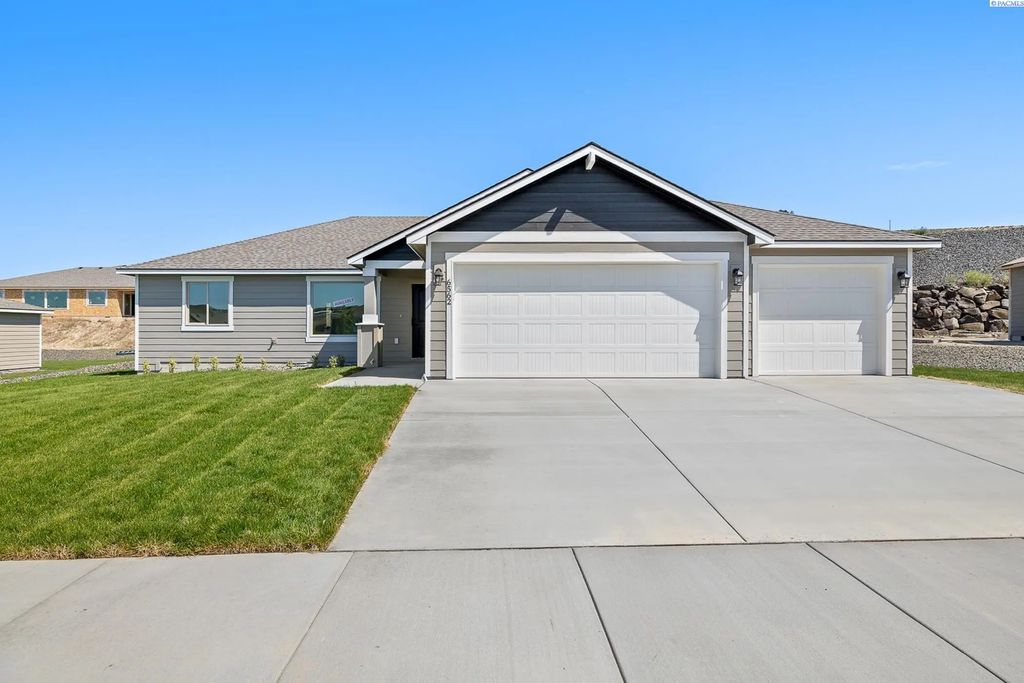 6562 W 30th Pl, Kennewick